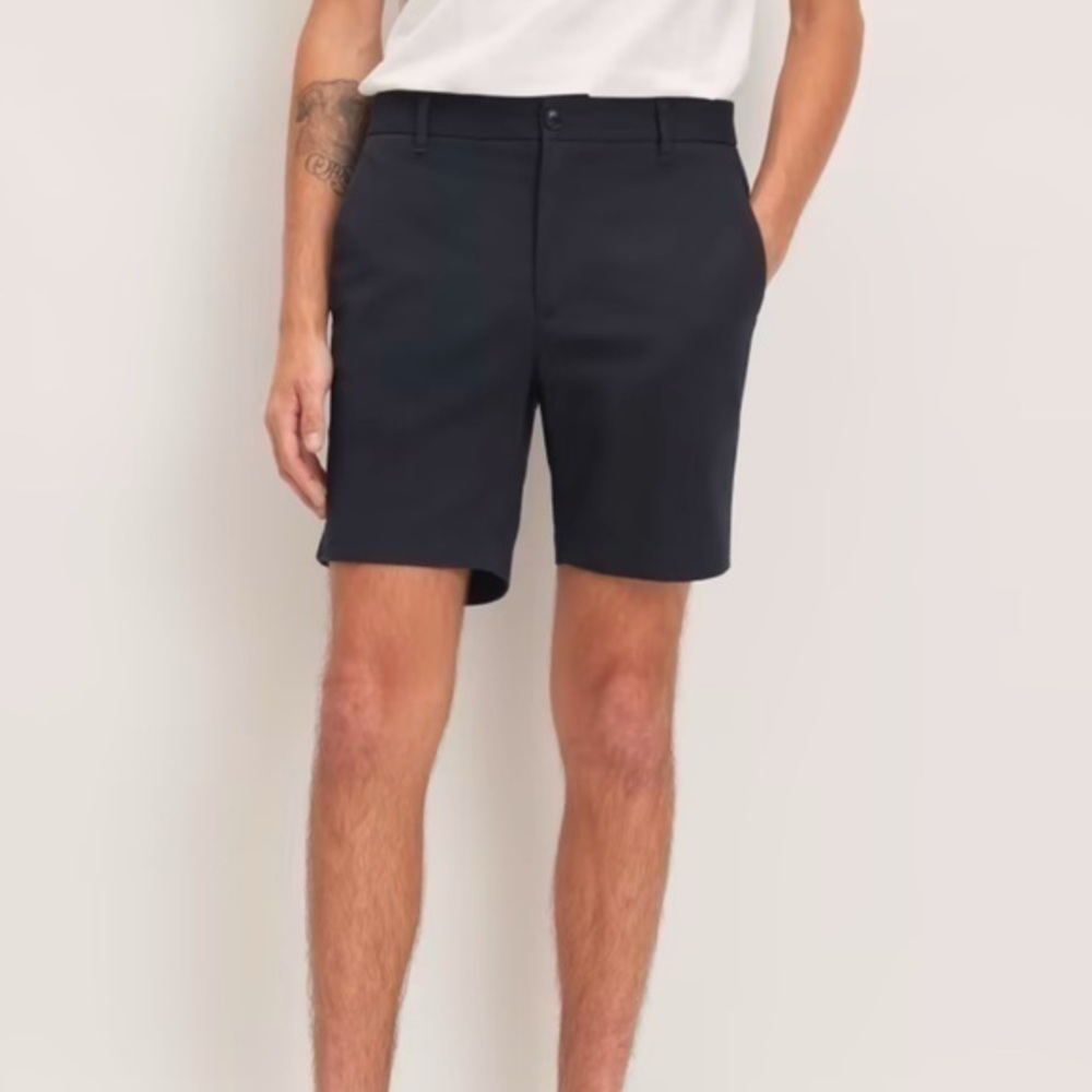 Everlane Men's 7” Slim-Fit Performance Chino Short in Deep green, Size 29